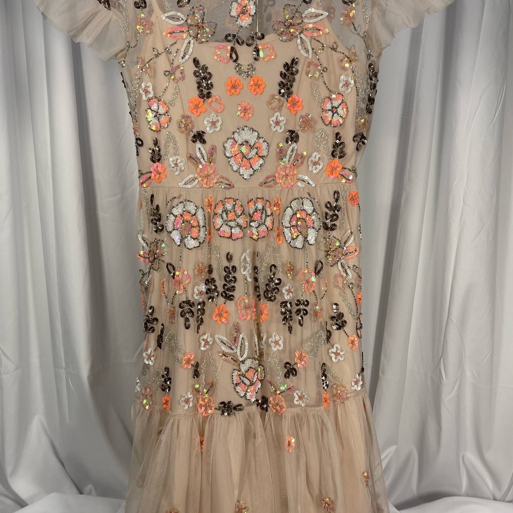Gianni Bini Blush Tulle Midi w/Floral  sequined design & ruffle. Art deco whimsy